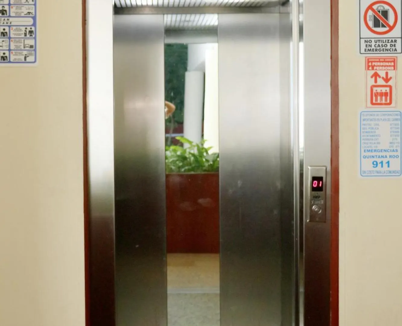 신데 델 카르멘 Marina Excelsior 아파트